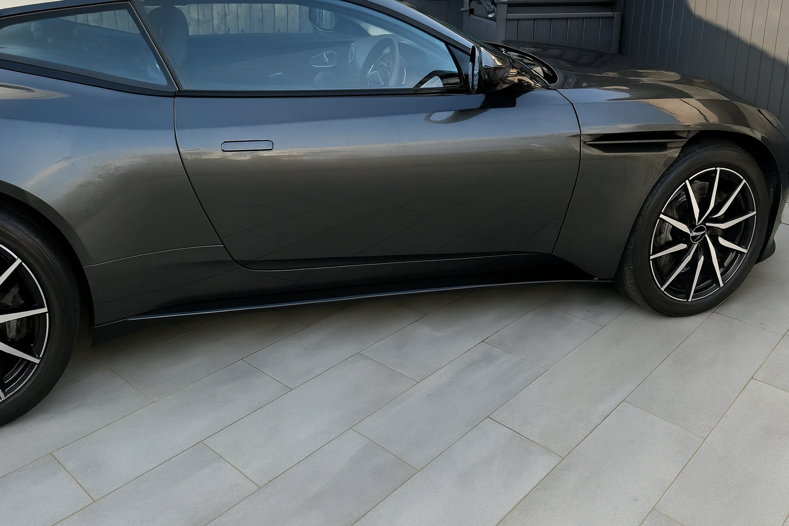 Salon z płytami na podjazd poznań